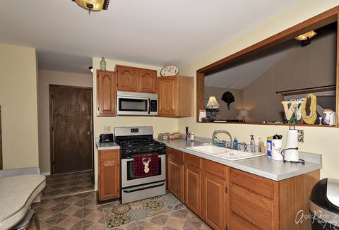99 Vernon Dr, Mchenry, IL 60050 photo 8