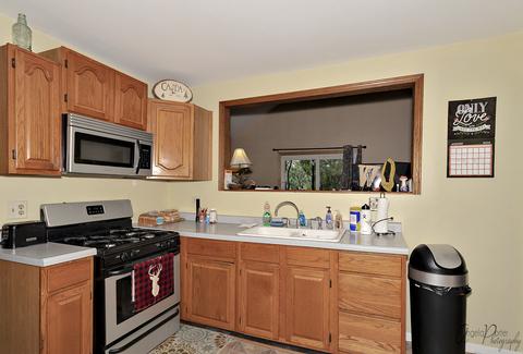 99 Vernon Dr, Mchenry, IL 60050 photo 7