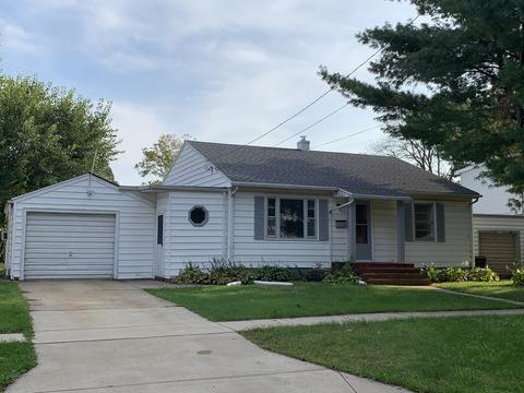 409 E Center St, Mount Morris, IL 61054 photo 1