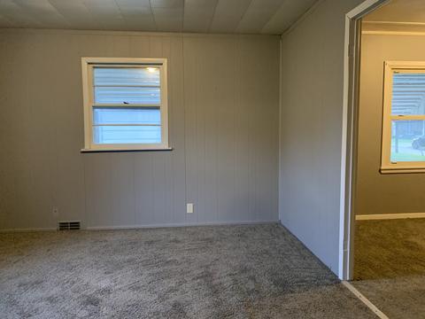 409 E Center St, Mount Morris, IL 61054 photo 14