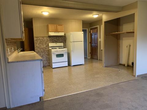 409 E Center St, Mount Morris, IL 61054 photo 11