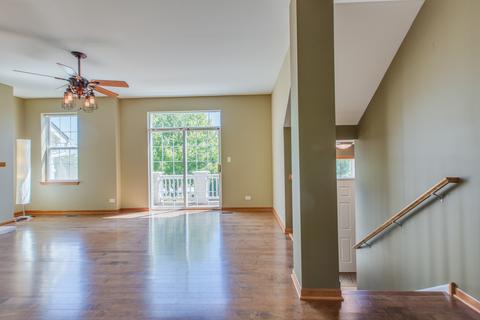 3045 Marion St, Elgin, IL 60124 photo 13