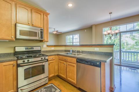 3045 Marion St, Elgin, IL 60124 photo 6