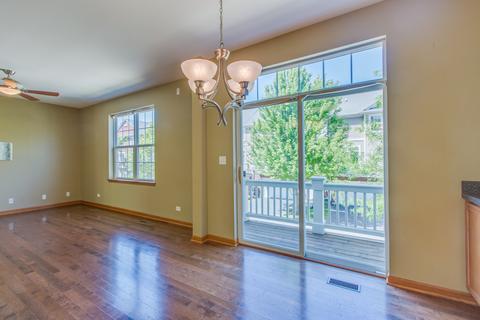 3045 Marion St, Elgin, IL 60124 photo 8