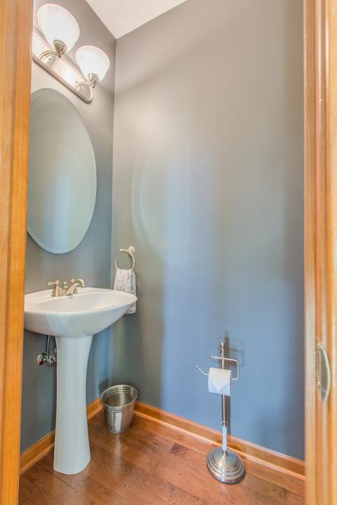 3045 Marion St, Elgin, IL 60124 photo 14