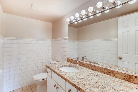 208 E Bailey Rd #A, Naperville, IL 60565 photo 10