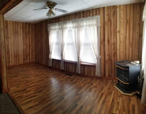 514 E 3rd St, Spring Valley, IL 61362 photo 10