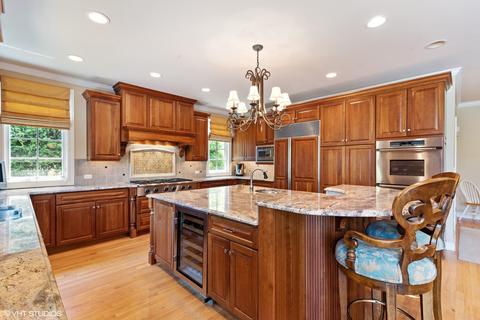629 Wagner Rd, Glenview, IL 60025 photo 9