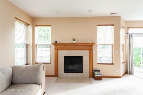 2530 Evergreen Cir, Mchenry, IL 60050 photo 11