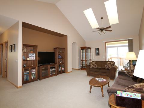 864 Eineke Blvd, Algonquin, IL 60102 photo 10