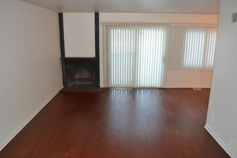2510 Yarrow Ln, Rolling Meadows, IL 60008 photo 2