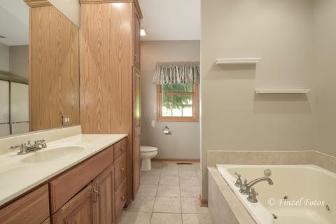3619 N Riverside Dr, Johnsburg, IL 60051 photo 14