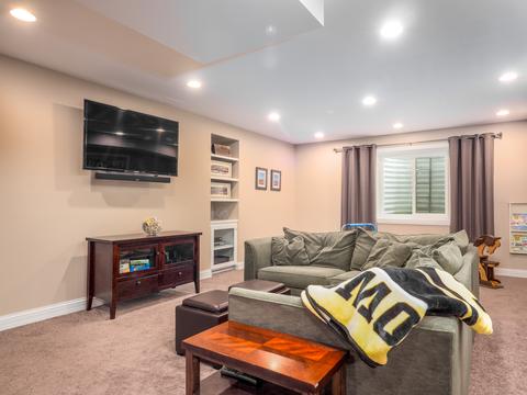 902 Crest St, Wheaton, IL 60189 photo 32