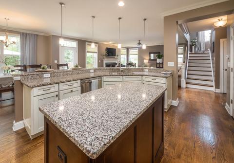 902 Crest St, Wheaton, IL 60189 photo 10