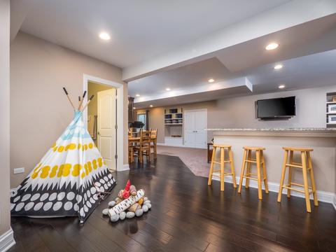 902 Crest St, Wheaton, IL 60189 photo 31