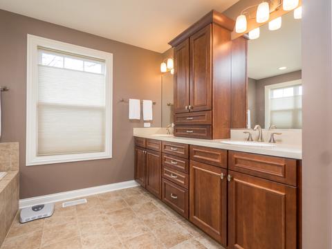 902 Crest St, Wheaton, IL 60189 photo 22