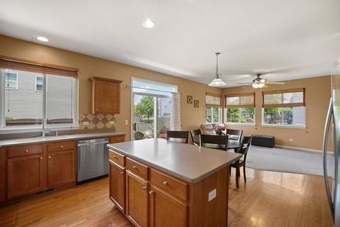 25160 Constitution Ct, Plainfield, IL 60544 photo 8