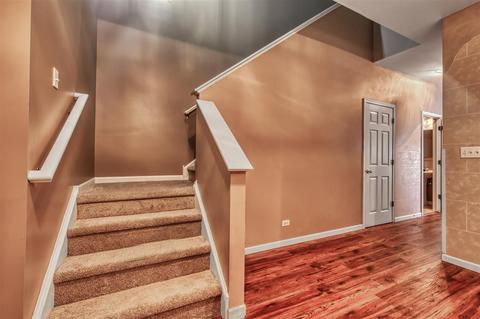 2159 Vanderbilt Dr, Geneva, IL 60134 photo 3