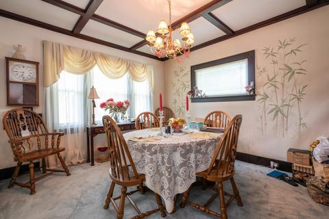 372 Slade Ave, Elgin, IL 60120 photo 4