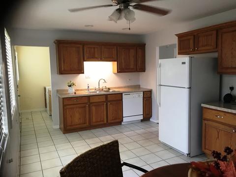 560 Durham Ln, Hoffman Estates, IL 60169 photo 6