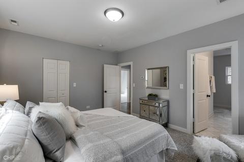 2042 E 73rd St, Chicago, IL 60649 photo 18