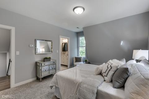 2042 E 73rd St, Chicago, IL 60649 photo 17