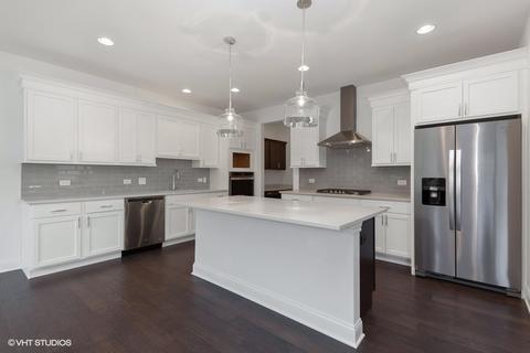 220 Sunset Ln, Addison, IL 60101 photo 2