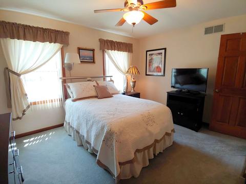698 Shenandoah Trl, Elgin, IL 60123 photo 28