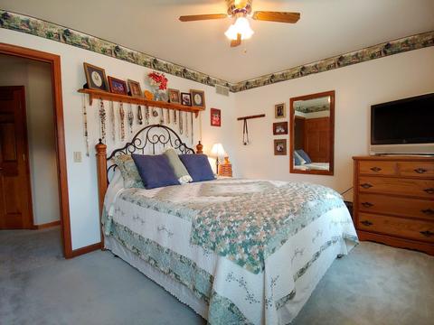 698 Shenandoah Trl, Elgin, IL 60123 photo 23
