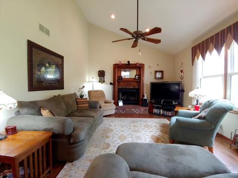 698 Shenandoah Trl, Elgin, IL 60123 photo 10