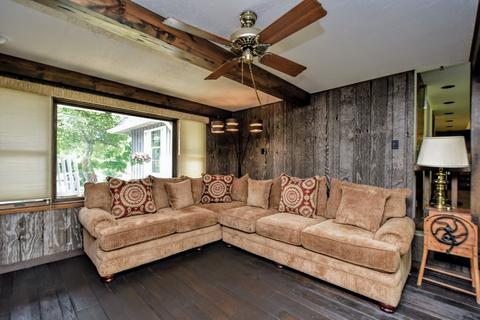 907 S River Rd, Mchenry, IL 60051 photo 32
