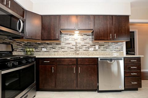 7813 W 79th Pl, Bridgeview, IL 60455 photo 9
