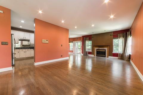 20 Eagle Ct, Streamwood, IL 60107 photo 7