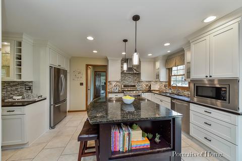 768 S River Rd, Naperville, IL 60540 photo 4