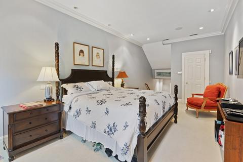 49 E Division St, Chicago, IL 60610 photo 15