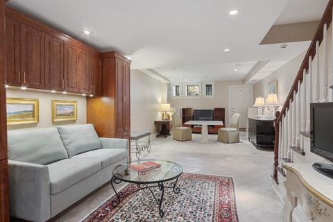 49 E Division St, Chicago, IL 60610 photo 22