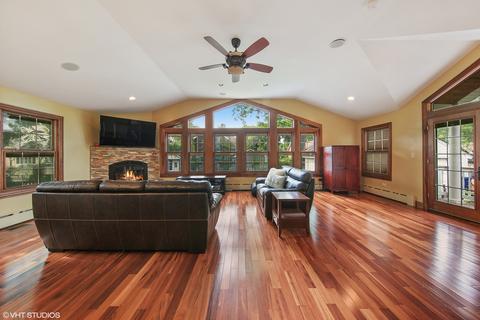 213 E Lincoln Ave, Wheaton, IL 60187 photo 17