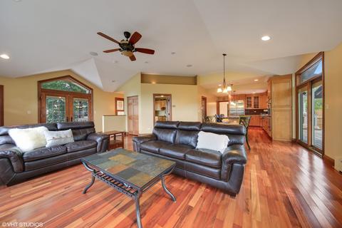 213 E Lincoln Ave, Wheaton, IL 60187 photo 18