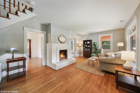 213 E Lincoln Ave, Wheaton, IL 60187 photo 5