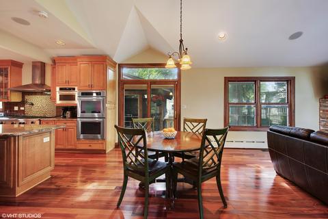 213 E Lincoln Ave, Wheaton, IL 60187 photo 16