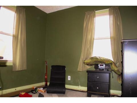 823 E Progress St, Arthur, IL 61911 photo 6