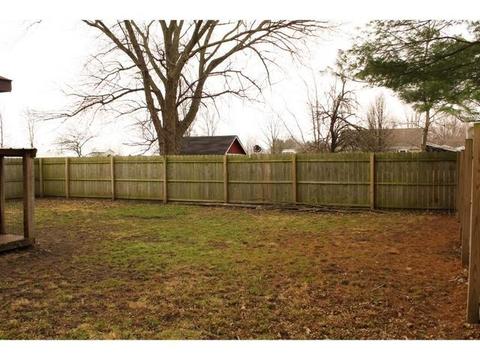 823 E Progress St, Arthur, IL 61911 photo 12