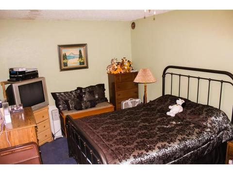 823 E Progress St, Arthur, IL 61911 photo 9