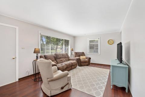 3700 Bobwhite Ln, Rolling Meadows, IL 60008 photo 4