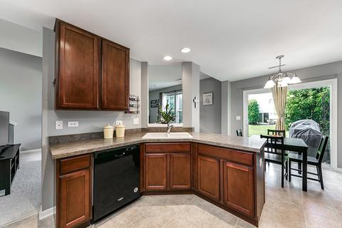 265 Devoe Dr, Oswego, IL 60543 photo 9