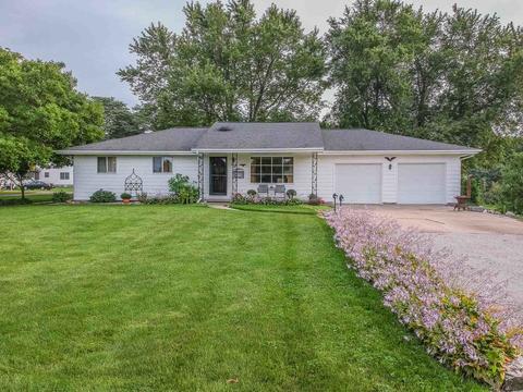 405 E Park St, Danvers, IL 61732 photo 1