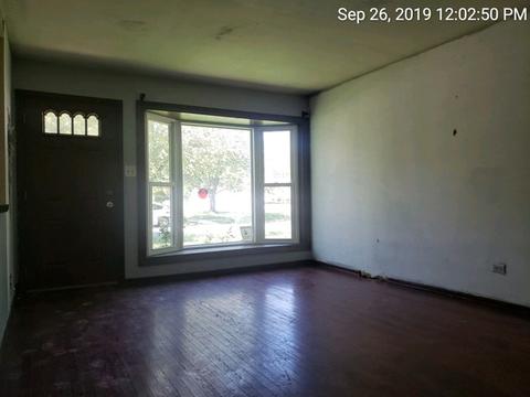 15101 Springfield Ave, Midlothian, IL 60445 photo 2