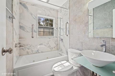406 Cherry Ln, Glenview, IL 60025 photo 10