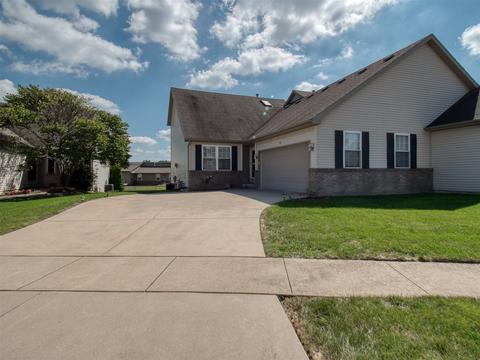 13 Ashling Ct, Bloomington, IL 61704 photo 1