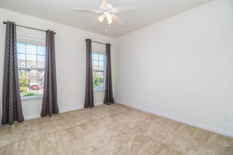 3679 Shaughnessy Dr, Elgin, IL 60124 photo 23